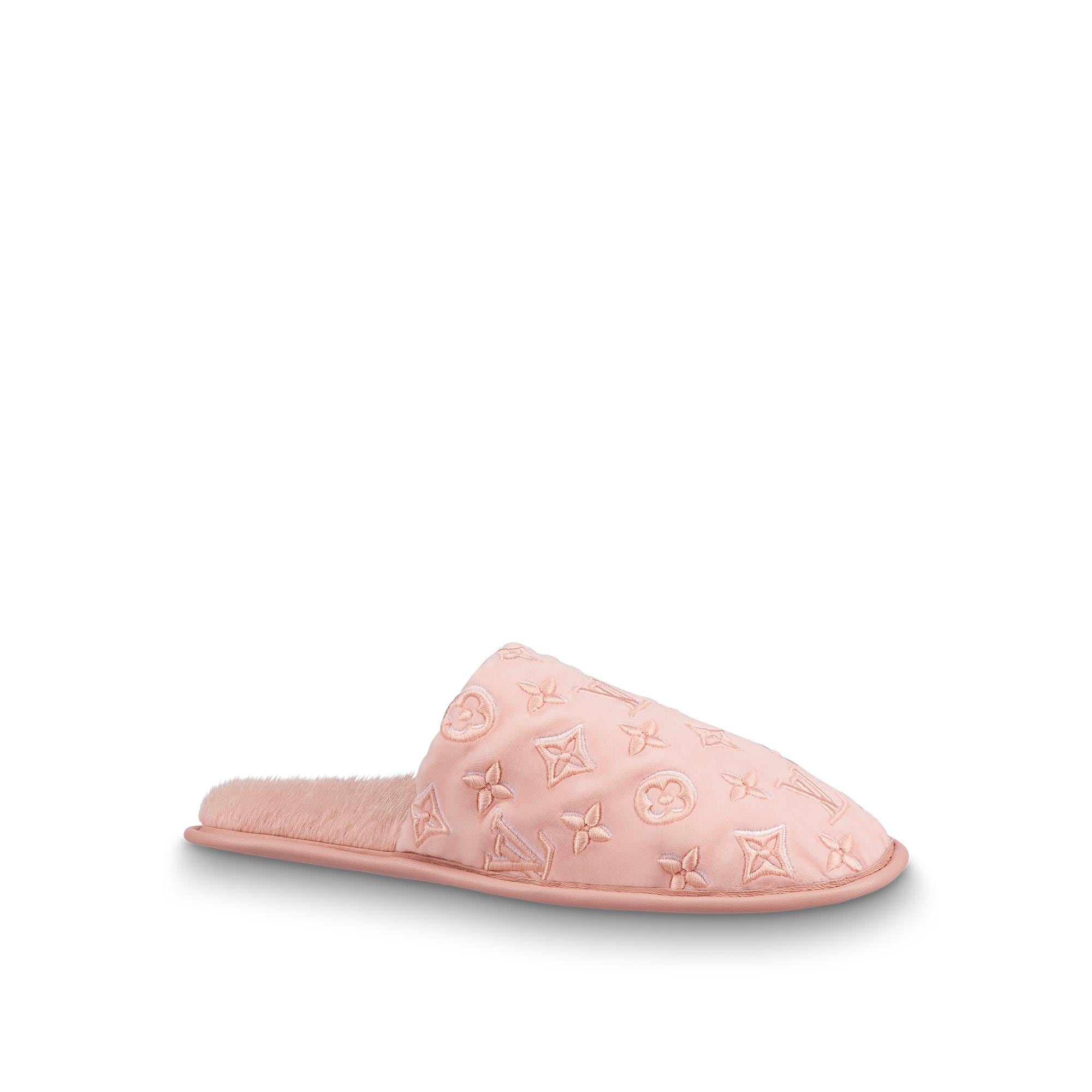 Louis vuitton slippers pink 2024 fur